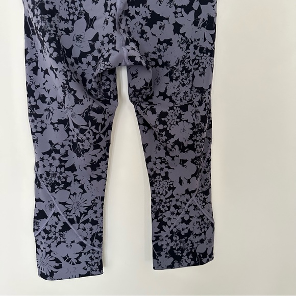 Lululemon Gray Floral All You Do Crop Leggings 19" US Size 6 - Picture 10 of 11